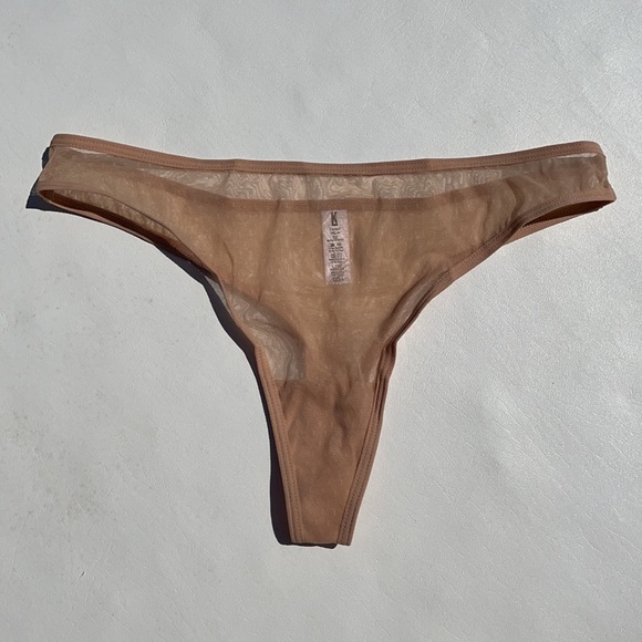 Kit undergarments Mesh tank bra & thong size 4 - Picture 8 of 14